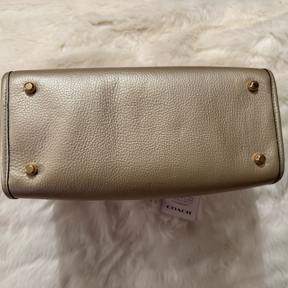 Dempsey Carryall Bag In Signature Jacquard With Stripe And Coach Patch - Picture 9 of 13